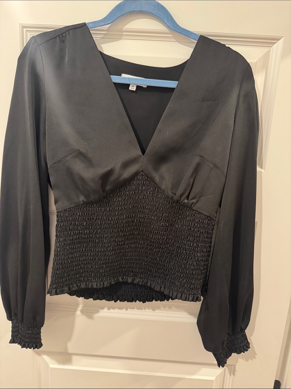 Gianni Bini Black V-Neck Smocked Waist Long Sleeve Top